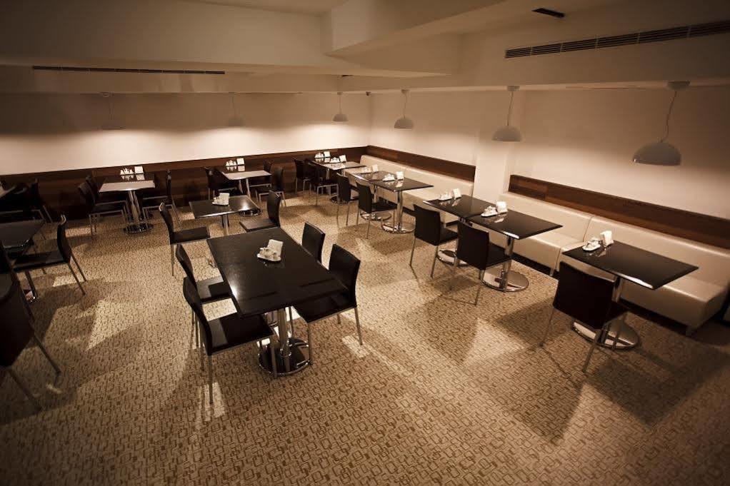 גאושיונג Royal Group Hotel Ho Yi Branch מראה חיצוני תמונה